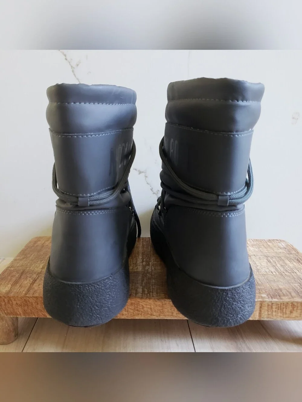 Moon Boot Winter Boots EU 42 Padded LTrack Quilted Apres Ski Rubber Italy Made